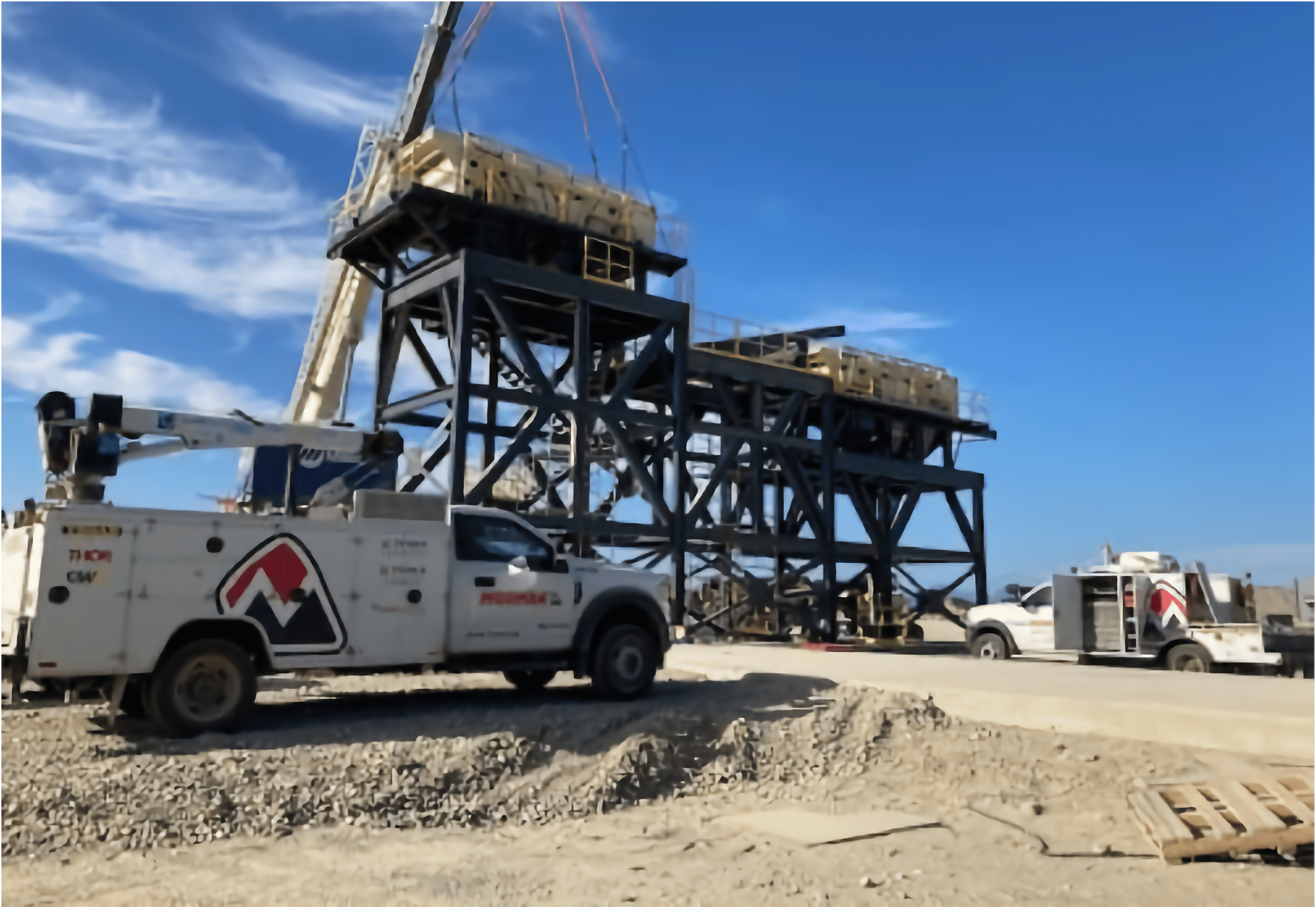 MormakFieldService-min